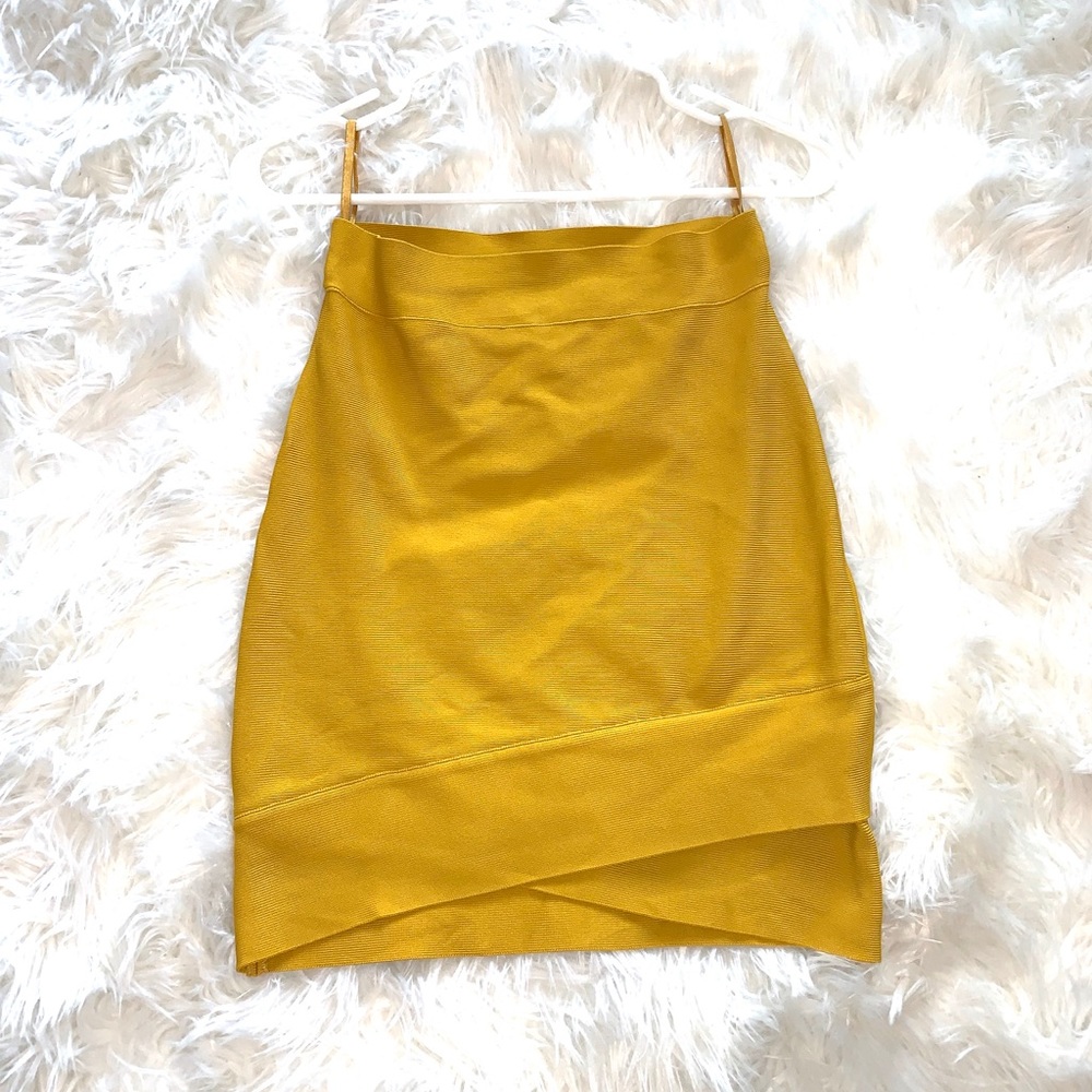 BCBGMAXAZRIA bandage skirt.